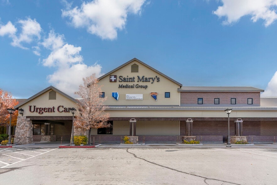 6255 Sharlands Ave, Reno, NV to rent - Building Photo - Image 2 of 2