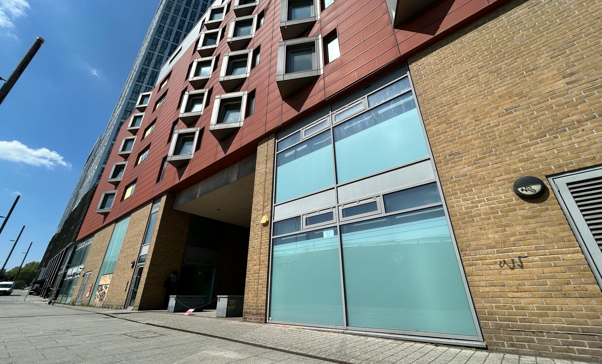 14C High St, London to rent Building Photo- Image 1 of 1