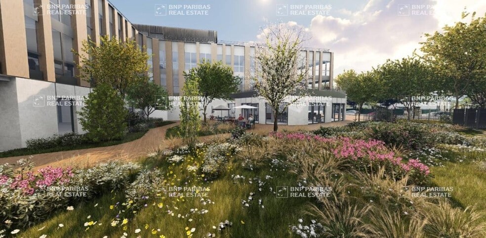 Office in Champs-sur-Marne to rent - Building Photo - Image 3 of 7