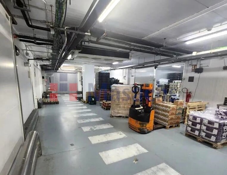 Industrial in Barcelona, Barcelona for sale - Interior Photo - Image 2 of 16