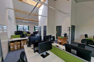 Berrington Way, Basingstoke to rent Interior Photo- Image 1 of 1