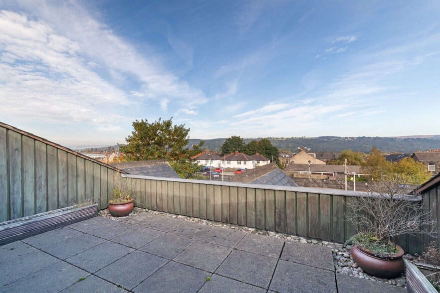 Stephensons Way, Ilkley to rent - Building Photo - Image 3 of 4