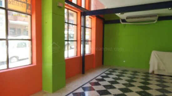 Retail in Cáceres, Cáceres to rent - Building Photo - Image 2 of 11