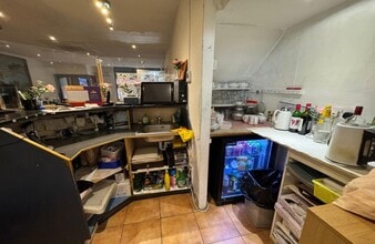 London Rd, London to rent Interior Photo- Image 2 of 5