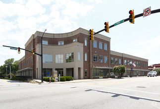 101 E Market St, Smithfield, NC for sale Primary Photo- Image 1 of 1