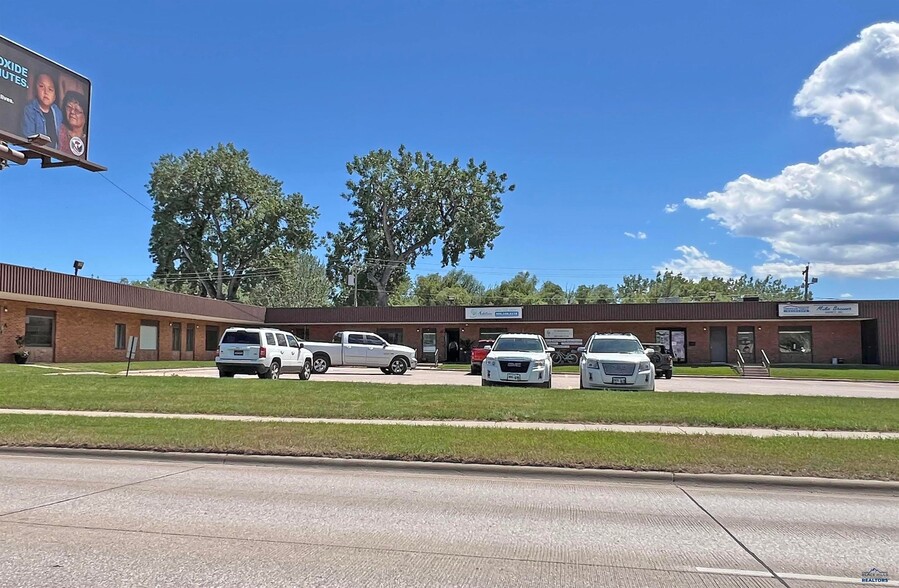 405 E Omaha St, Rapid City, SD for rent - Building Photo - Image 1 of 32