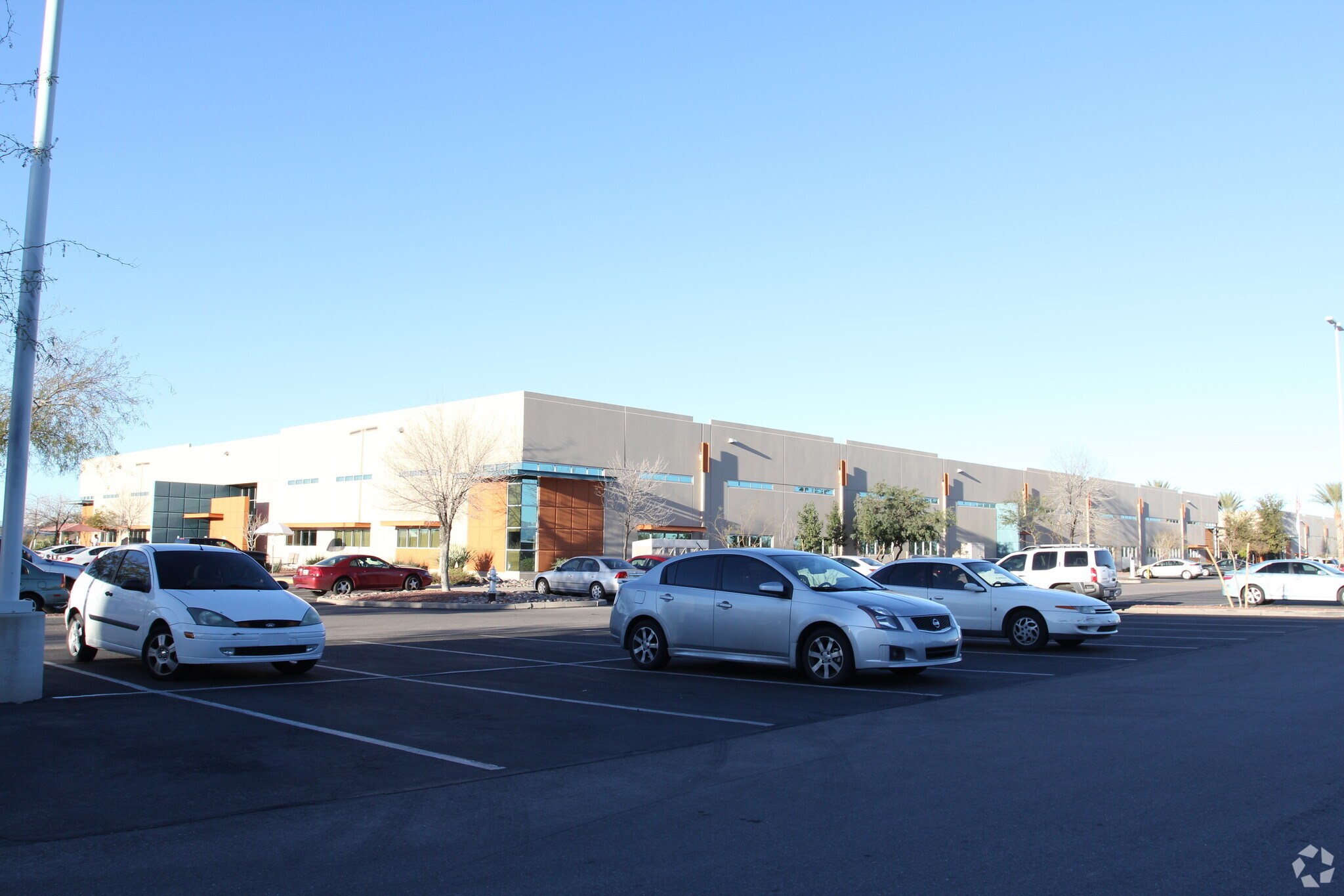 2700 E Commerce Center Pl, Tucson, AZ to rent Primary Photo- Image 1 of 24