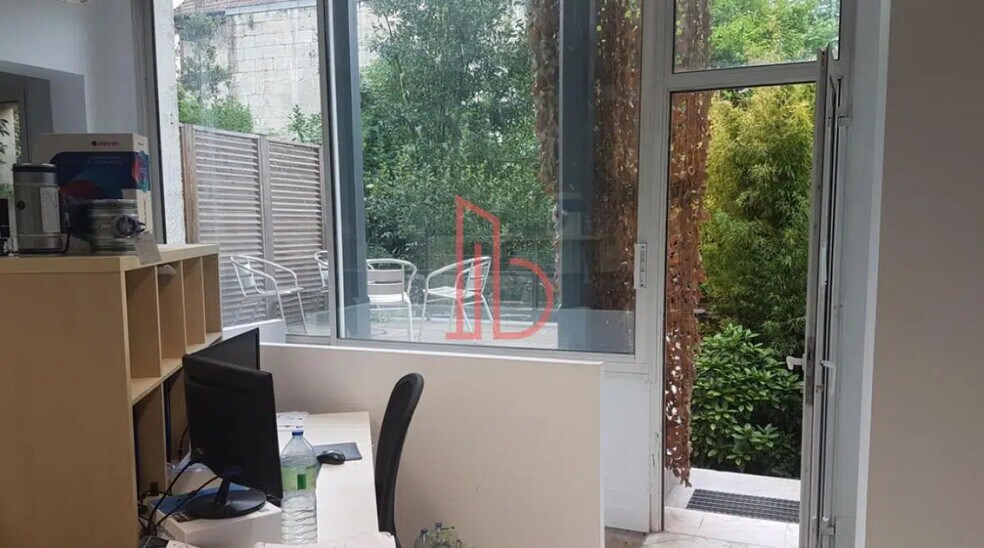 Office in Bordeaux to rent - Interior Photo - Image 2 of 8