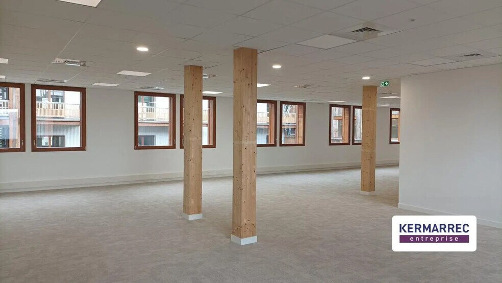 Office in Nantes to rent - Building Photo - Image 2 of 8