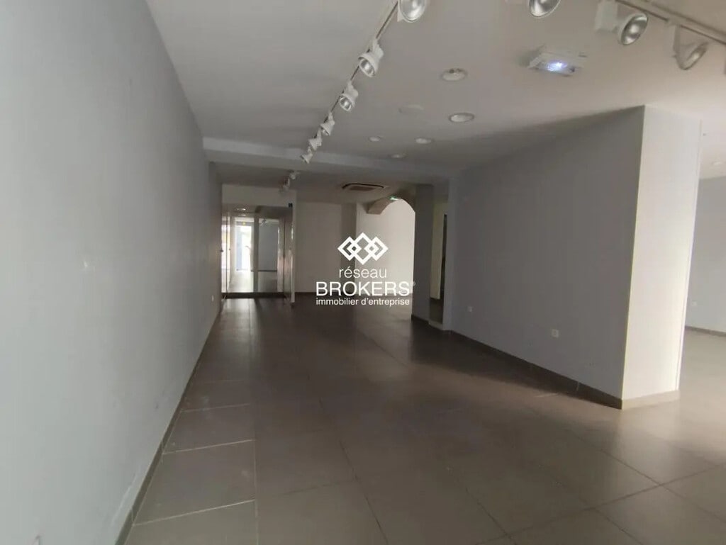 Vente Commerce 100 m² - Photo 1