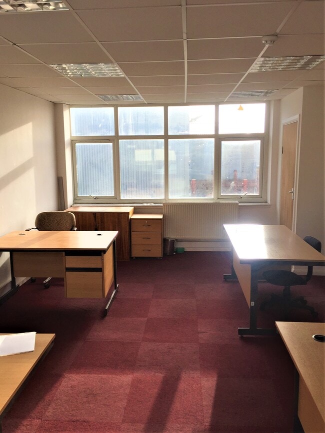More details for Amberley Way, Hounslow - Office to Rent