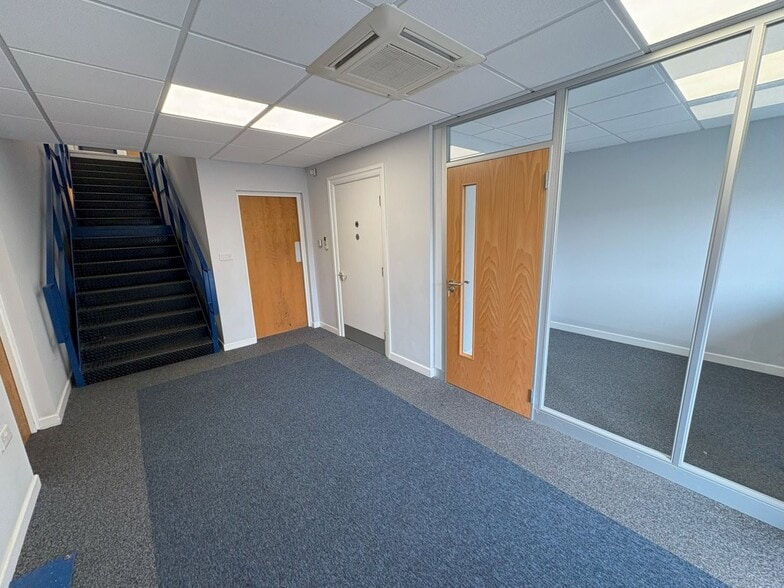 Hoyle Rd, Calverton to rent - Interior Photo - Image 3 of 7