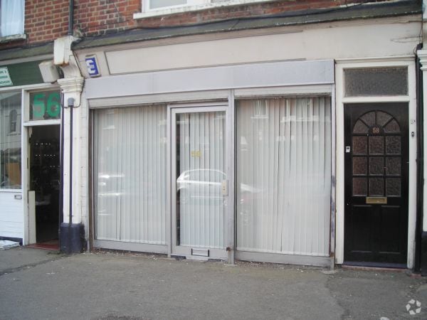 58 Cambridge Rd, New Malden to rent Primary Photo- Image 1 of 2