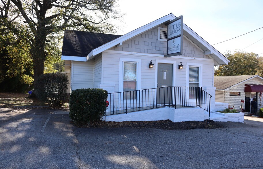 808 Laurens Rd, Greenville, SC for sale - Building Photo - Image 1 of 9