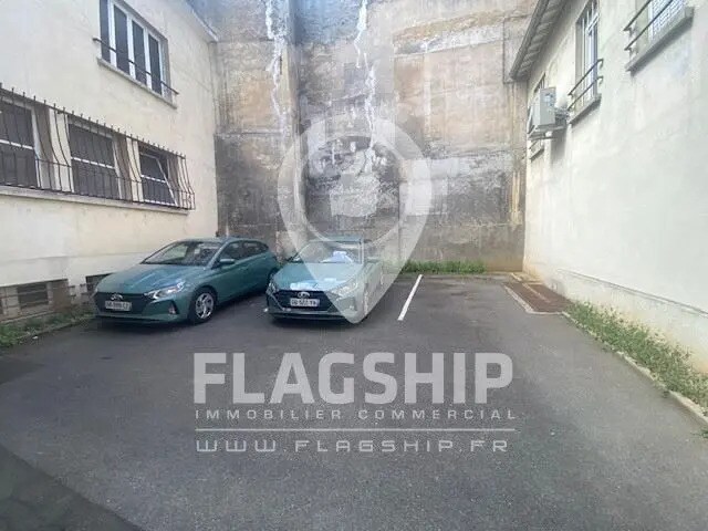 Retail in Mareuil-lès-Meaux to rent - Building Photo - Image 3 of 10