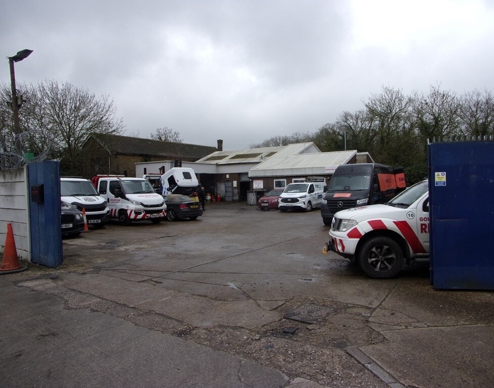 Stannetts, Basildon to rent Building Photo- Image 1 of 3