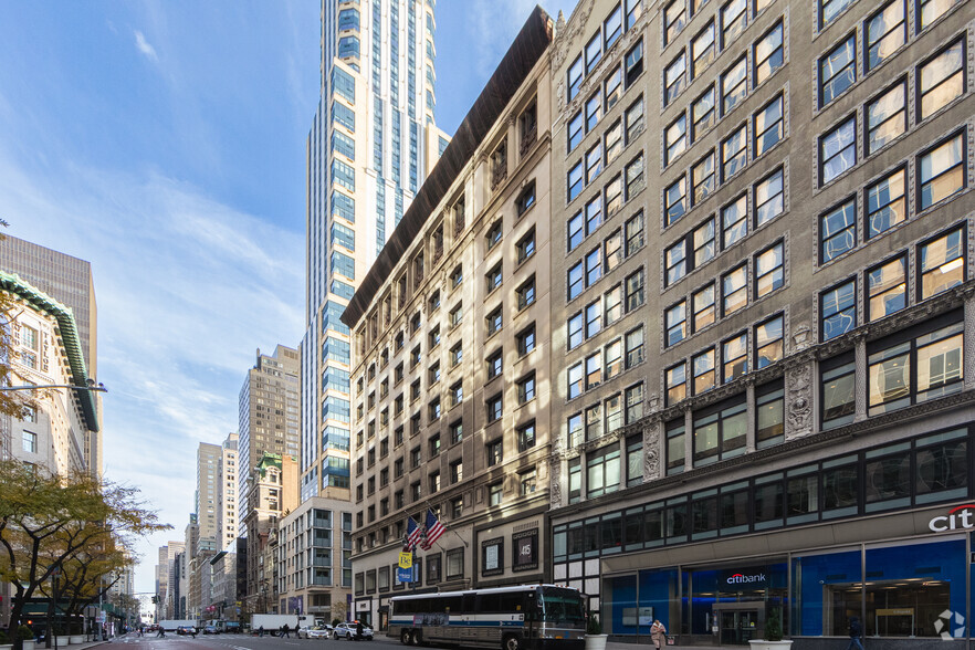 417 Fifth Ave, New York, NY for rent - Building Photo - Image 3 of 4