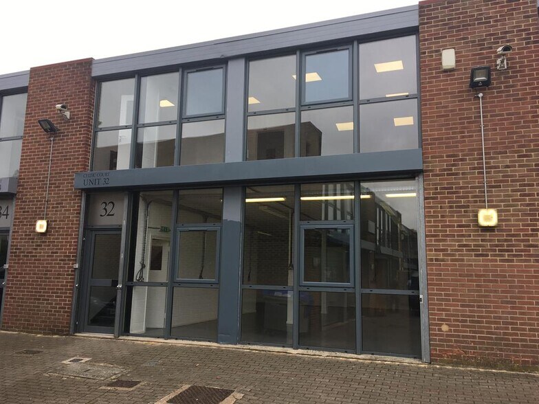 Ballmoor, Buckingham to rent - Building Photo - Image 2 of 14