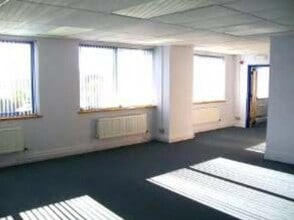 Caxton Rd, Bedford to rent Interior Photo- Image 2 of 2