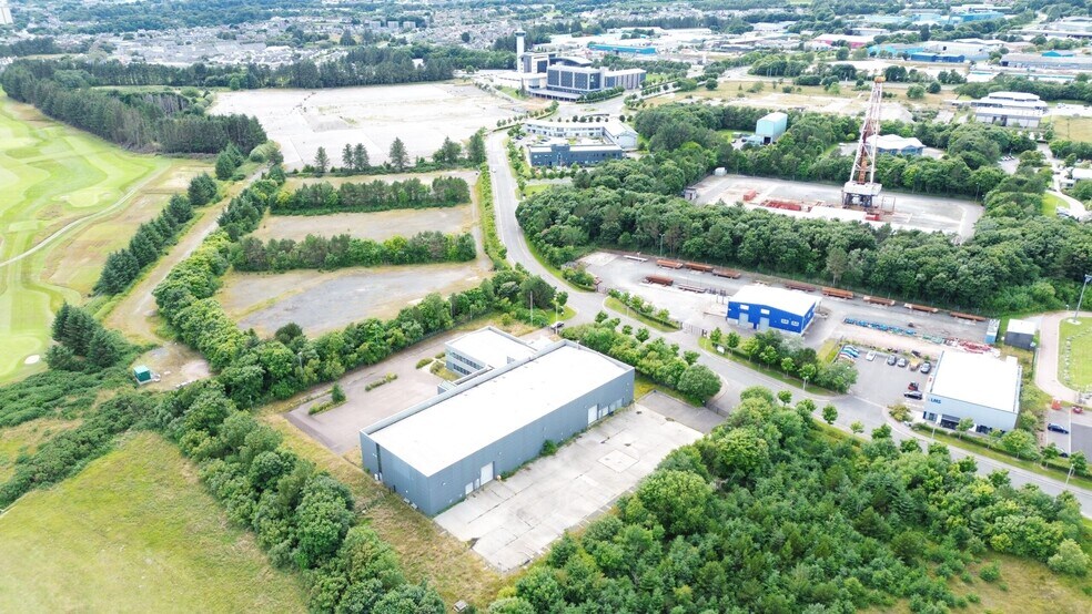 Claymore Dr, Bridge Of Don to rent - Aerial - Image 2 of 3