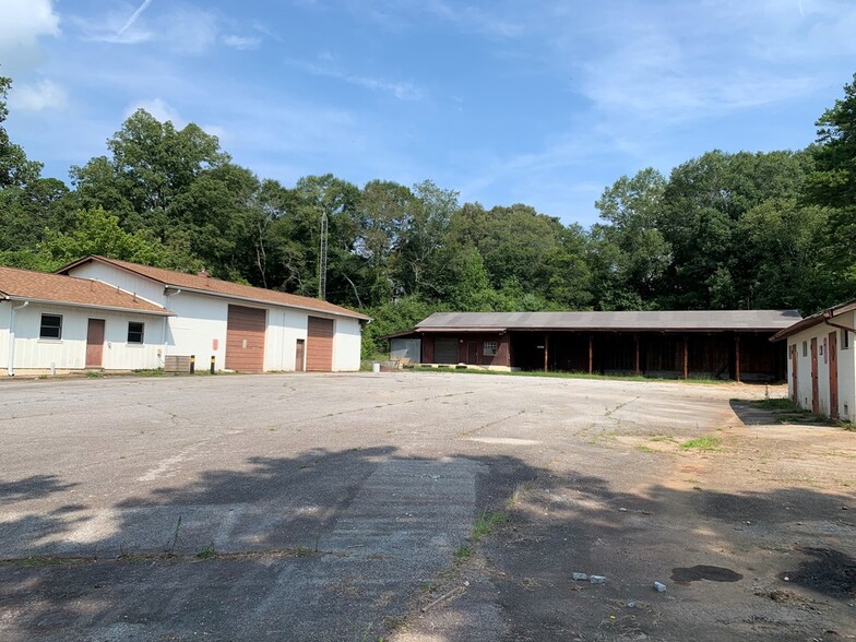 200 Highway 197, Clarkesville, GA for rent - Building Photo - Image 1 of 15