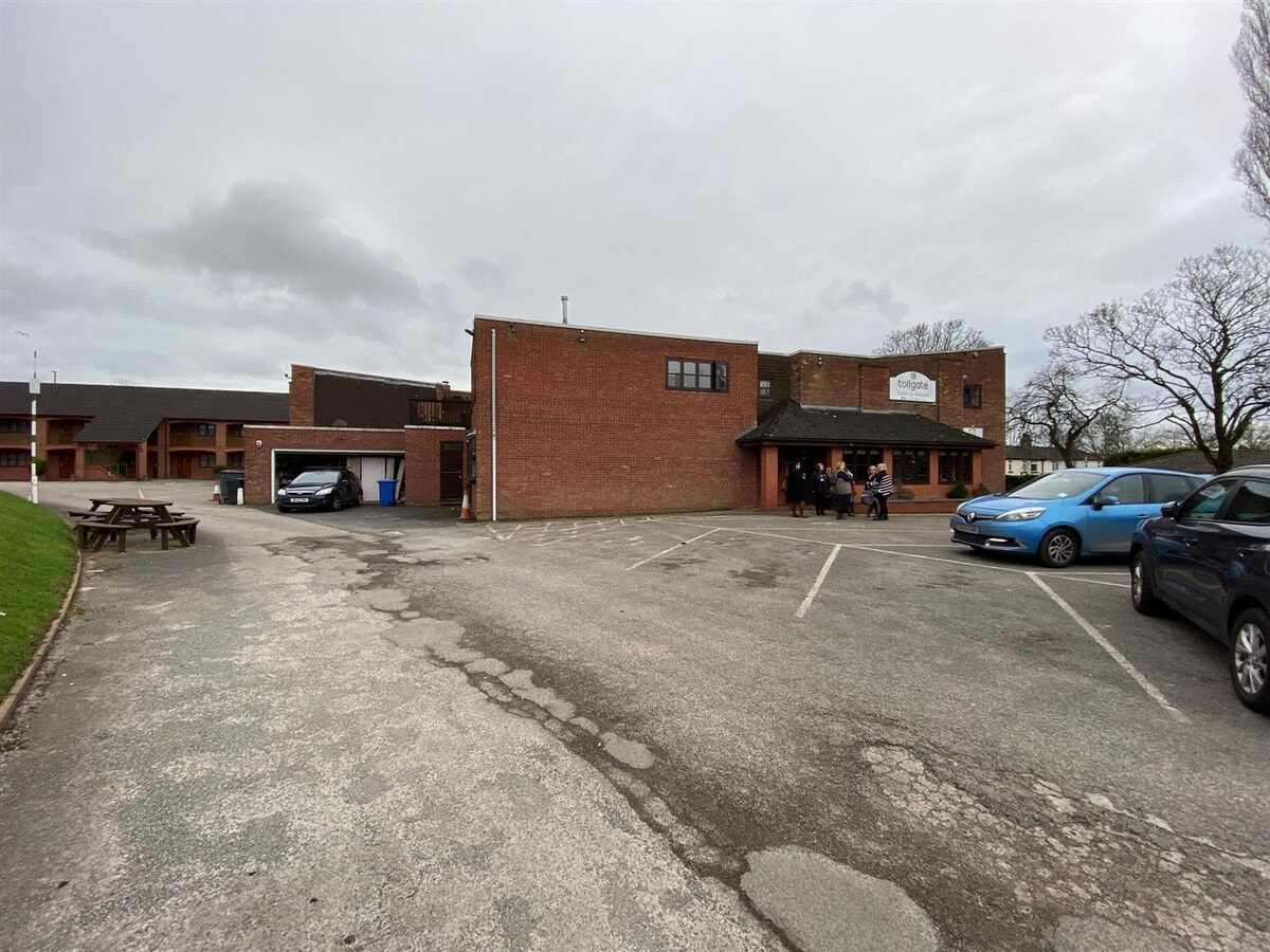Ripon Rd, Stoke On Trent to rent Building Photo- Image 1 of 3