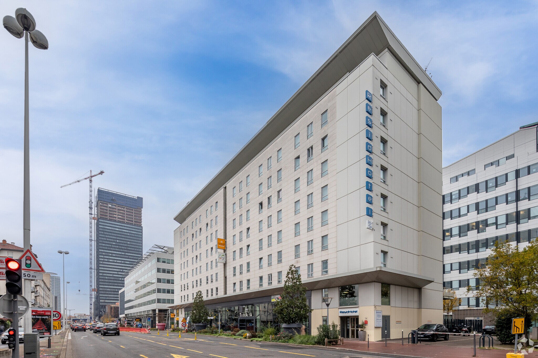 Office in Lyon to rent Primary Photo- Image 1 of 4