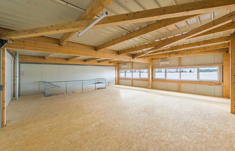 Light Industrial in Chauconin-Neufmontiers to rent - Building Photo - Image 1 of 21