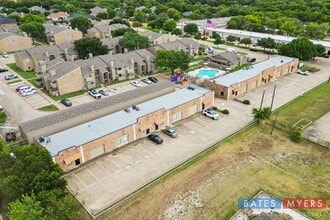 198 Brothers Blvd, Red Oak, TX to rent Building Photo- Image 2 of 10