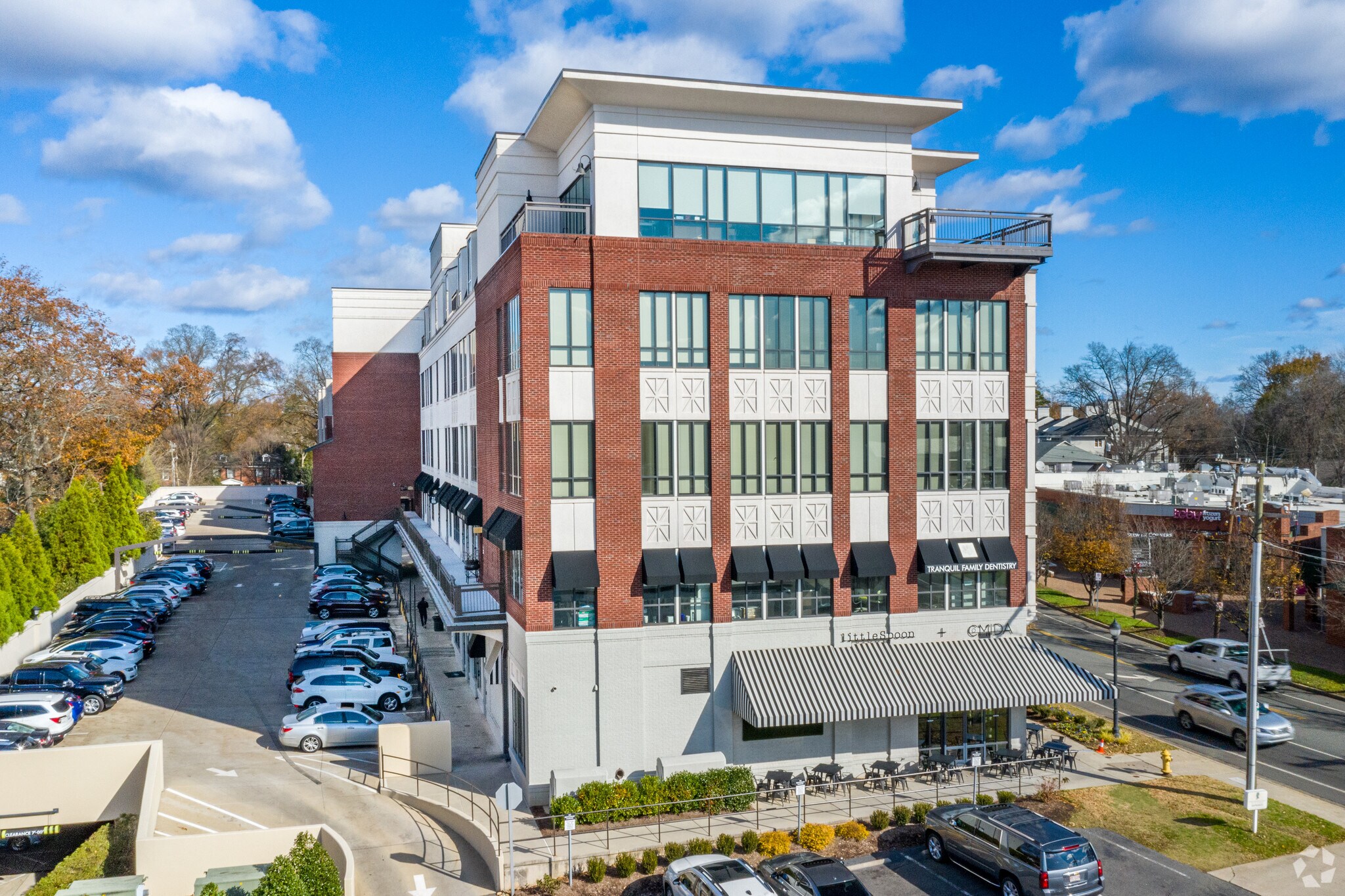 2820 Selwyn Ave, Charlotte 28209 Tranquil Court on Selwyn