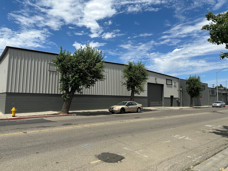 611 W Fremont St, Stockton, CA for rent - Building Photo - Image 2 of 4