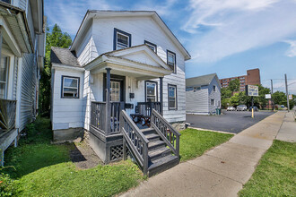 70 Oliver St, North Tonawanda, NY for sale Primary Photo- Image 1 of 2