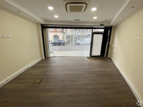 121 George Ln, London to rent Interior Photo- Image 1 of 10