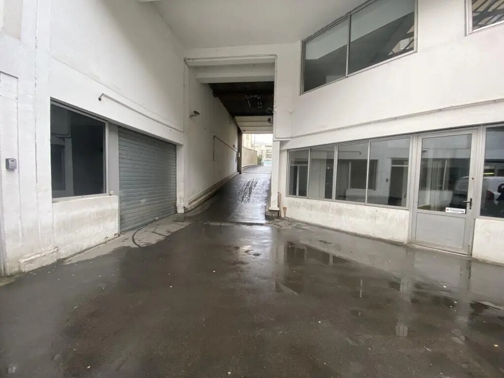 Vente Local d'activités 1 000 m² - Photo 1