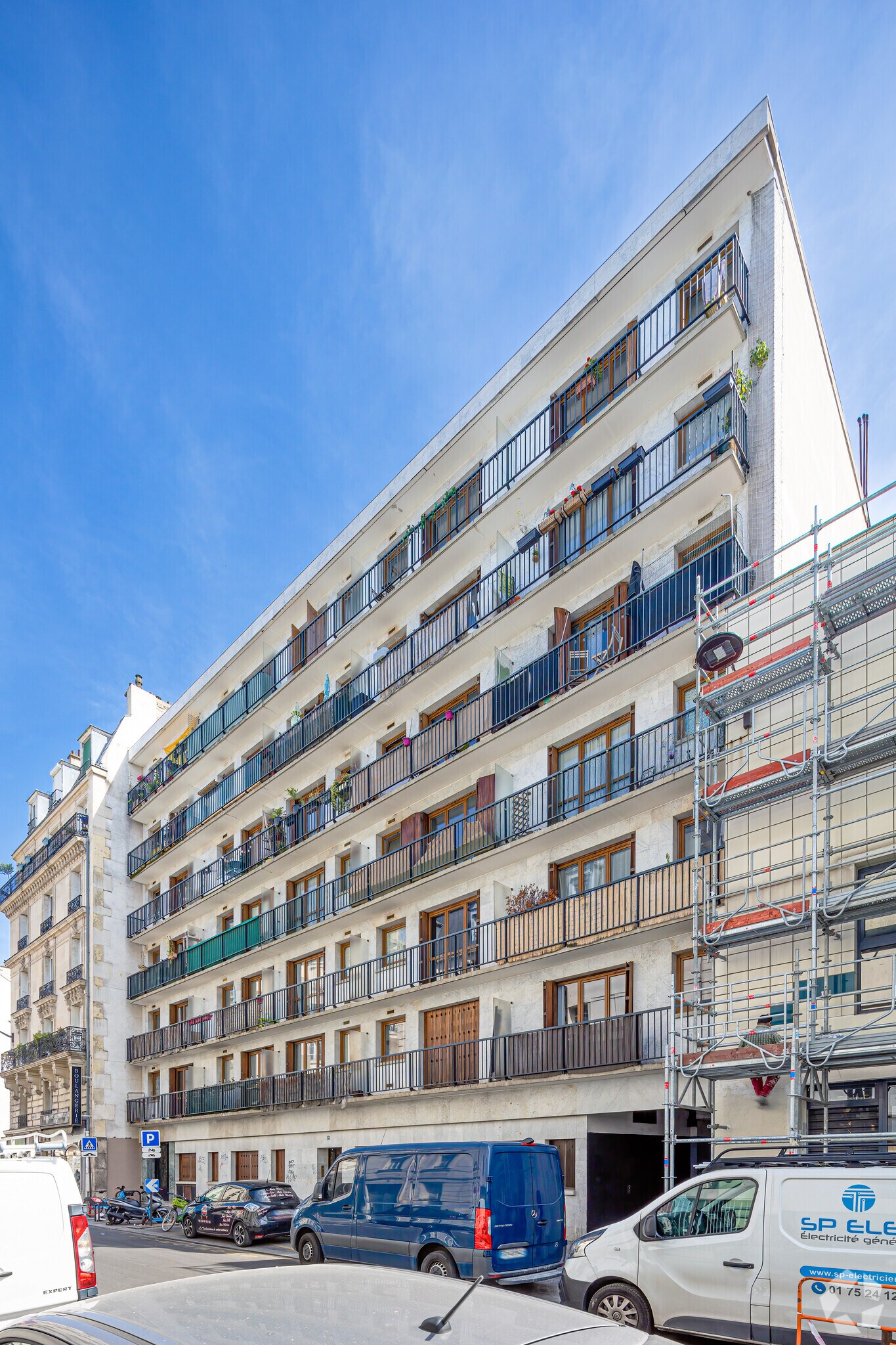 Build-to-Rent in Paris for sale Primary Photo- Image 1 of 2