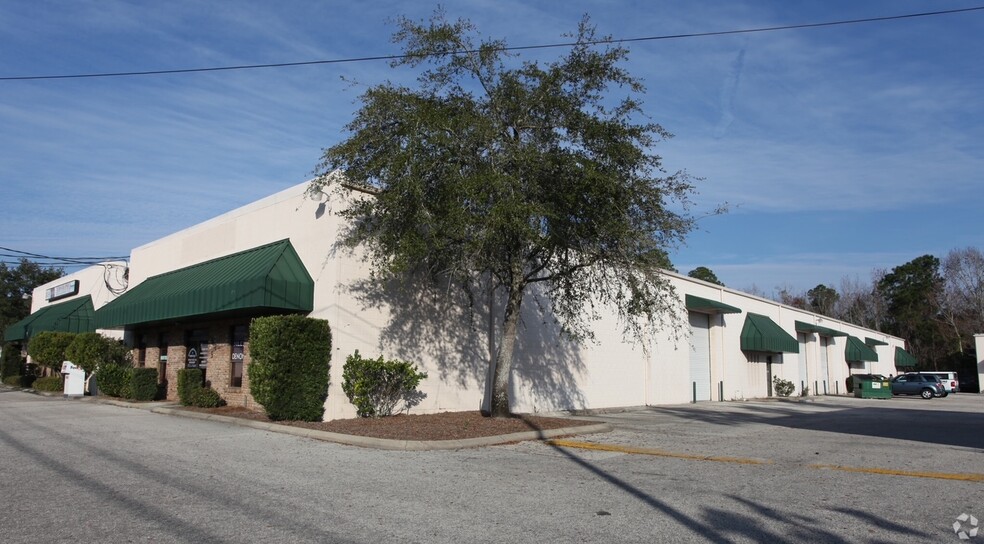 5151 Sunbeam Rd, Jacksonville, FL for rent - Building Photo - Image 1 of 10