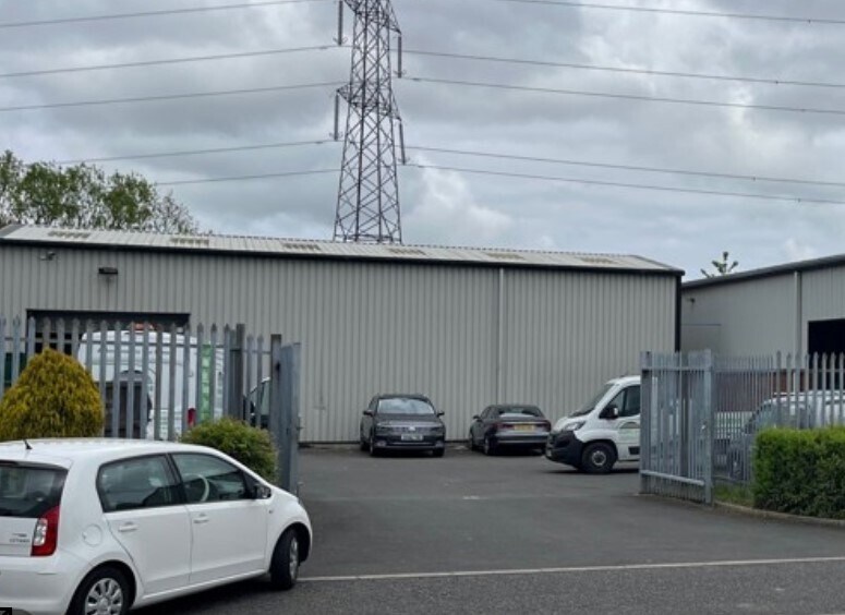 Walton Rd, Washington to rent Building Photo- Image 1 of 3