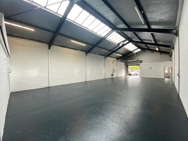 More details for Whin Pl, East Kilbride - Industrial to Rent