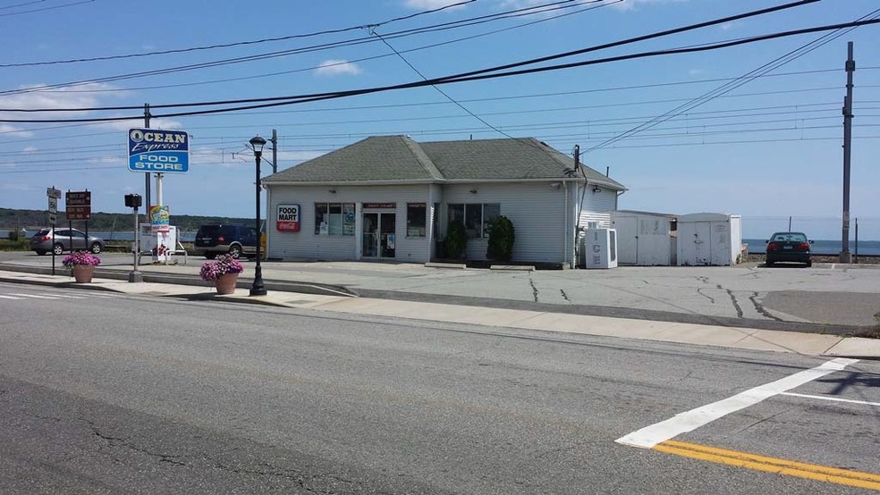 244 Main St, Niantic, CT for sale - Primary Photo - Image 1 of 1