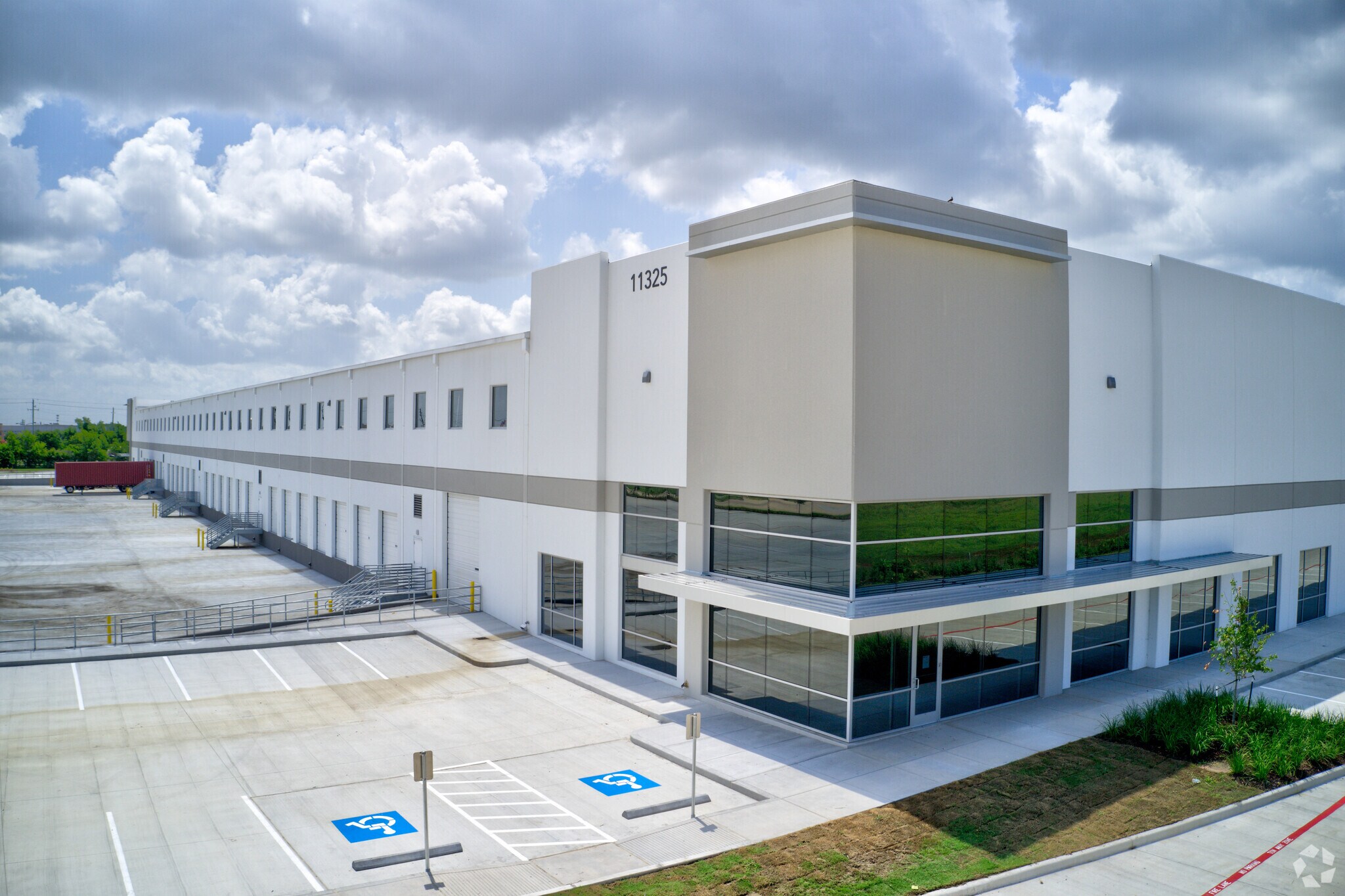 11325 Cash Rd, Stafford, TX for sale Primary Photo- Image 1 of 1