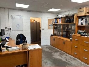 Bradford Rd, Birstall to rent Interior Photo- Image 1 of 2