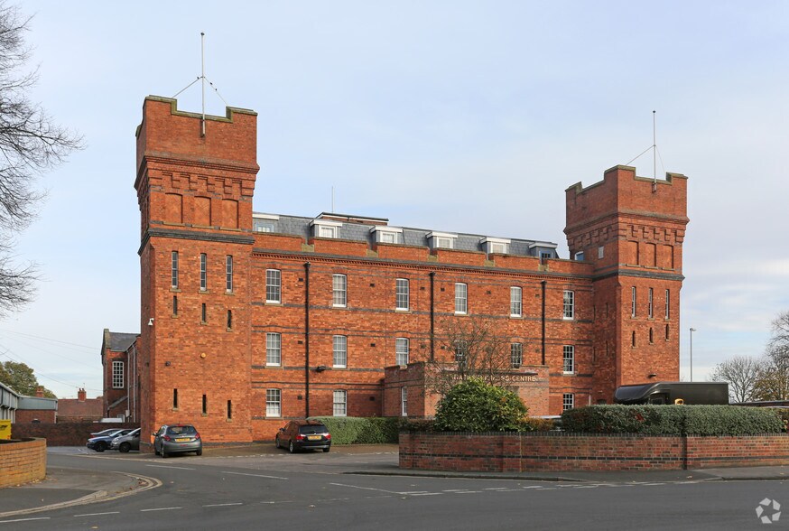 Wakefield Rd, Pontefract, WF8 4HH UK