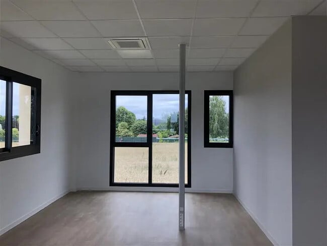 Location Bureaux 150 m²