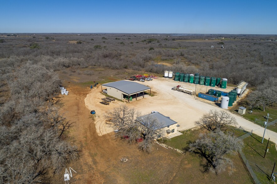 100 Business Park Ave, Stockdale, TX for sale - Building Photo - Image 1 of 1