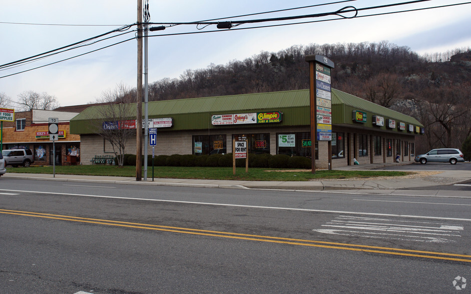 72 Hamburg Tpke, Riverdale, NJ for rent - Building Photo - Image 3 of 8