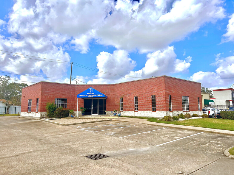 8510 Hillcroft Ave, Houston, TX for sale - Building Photo - Image 1 of 5