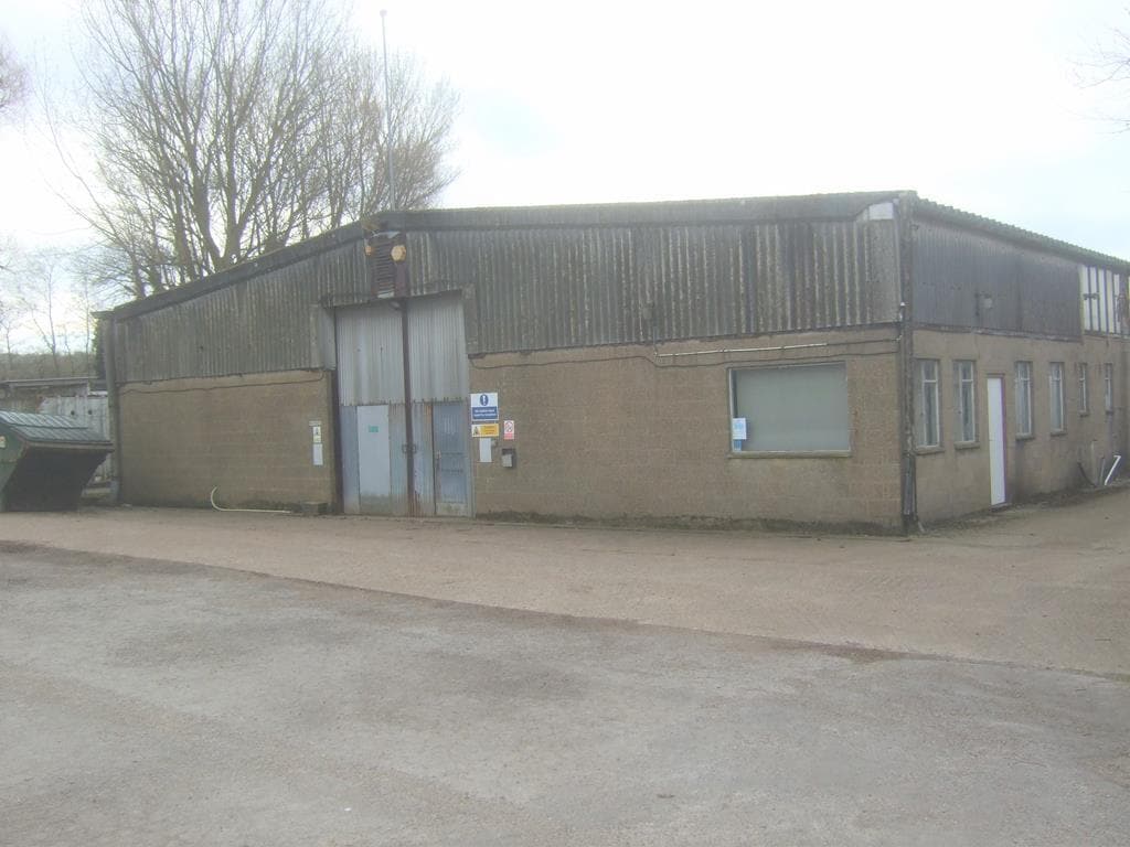 Occupation Rd, Wye to rent Building Photo- Image 1 of 2