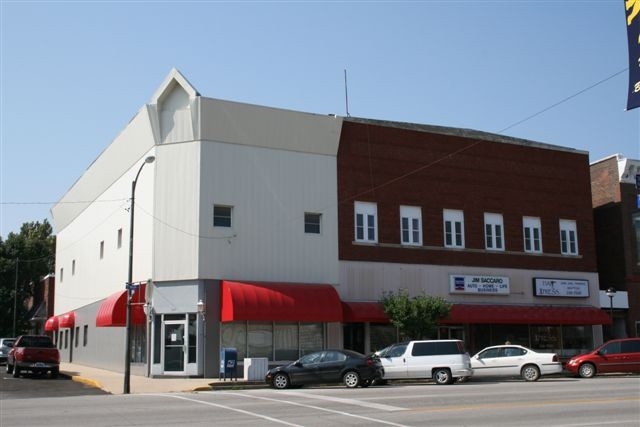 301-305 N Main St, Brookfield, MO for sale - Primary Photo - Image 1 of 1