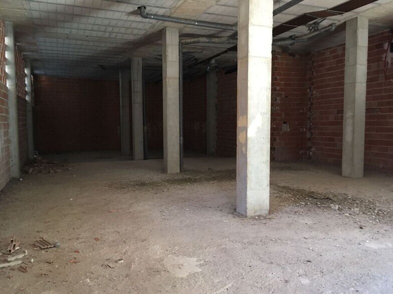Retail in Molina de Segura, Murcia to rent - Interior Photo - Image 1 of 3