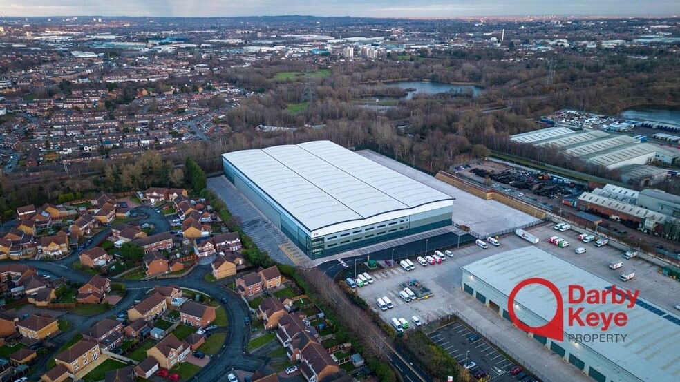 44 Hellier Av, Tipton to rent - Building Photo - Image 2 of 4